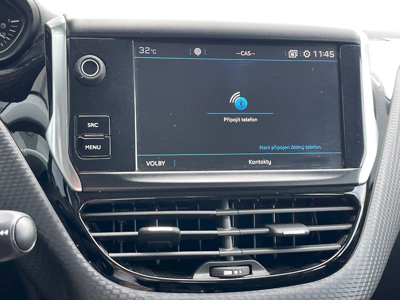 Peugeot 2008 (2018) 1.2i 60 kW PureTech Active - fotka 17 z 33