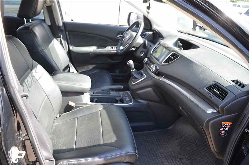 Honda CR-V (2015) 1,6 D - fotka 23 z 26