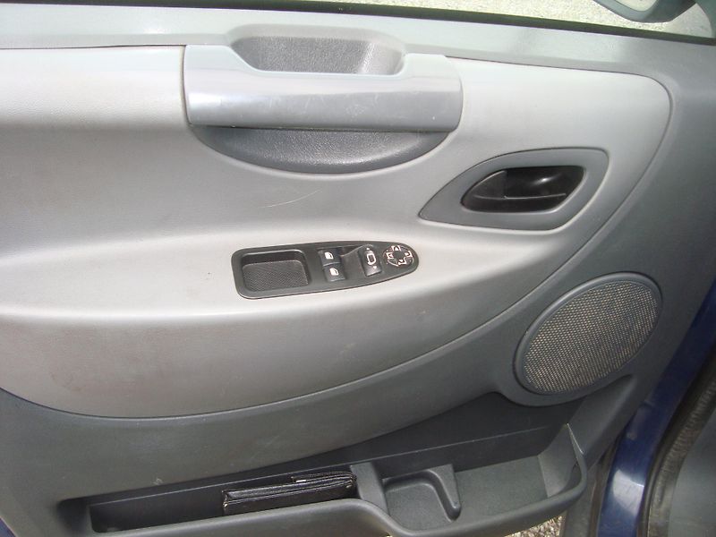 Citroën Jumpy (2011) 1,6 HDI 90 - fotka 12 z 18