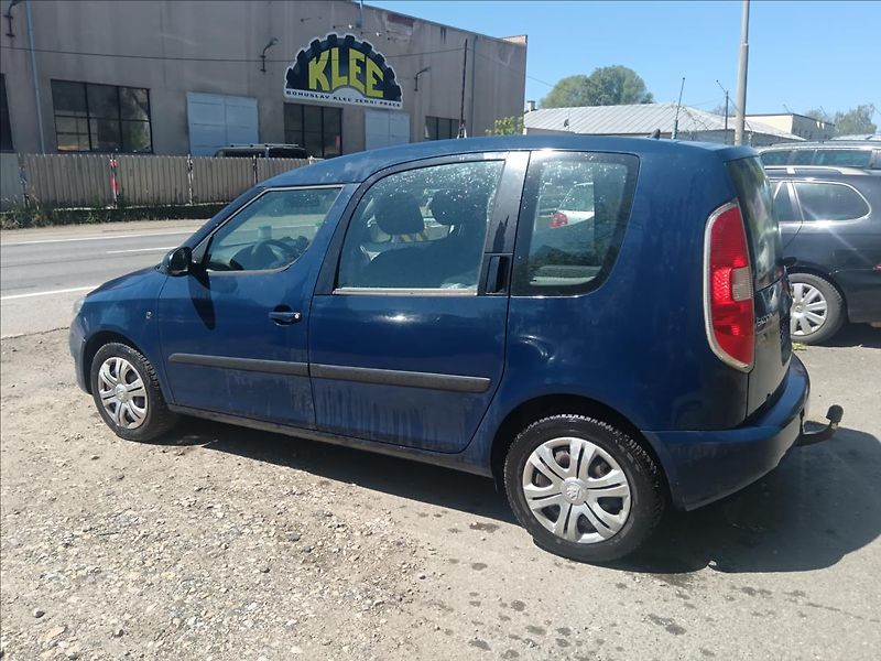 Škoda Roomster 1,2 TSi DSG  Ambition - fotka 7 z 19