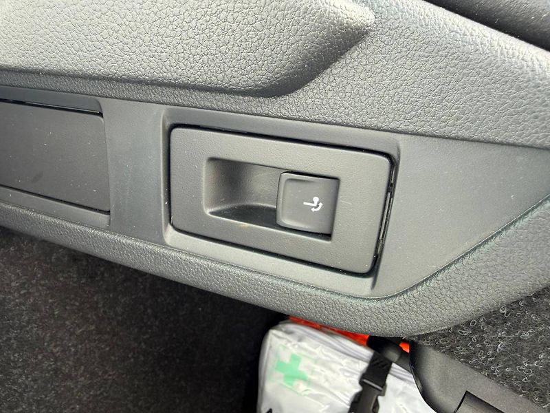 Škoda Octavia Selection 1,5 TSI 85 kW 6° MP - fotka 25 z 25
