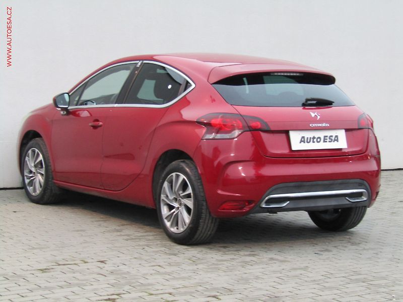DS Automobiles DS4 (2013) 1.6HDi, ČR, AC, výhřev sed. - fotka 6 z 18