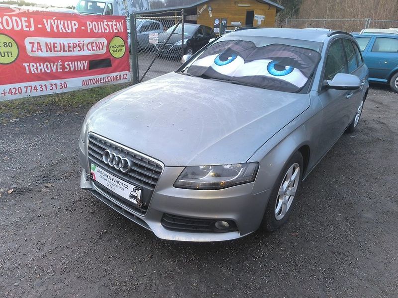Audi A4 KRÁSNÁ,130KM,SERVISKA,1MAJITEL - fotka 2 z 24