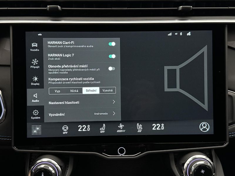 Lynk & Co 01 PHEV DCT AUT 1.maj - fotka 49 z 55