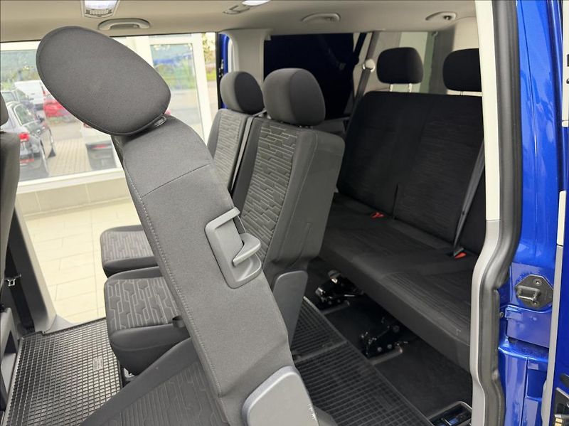 Volkswagen Caravelle 2,0 TDi, LONG,8-míst,DSG,CZ - fotka 29 z 35