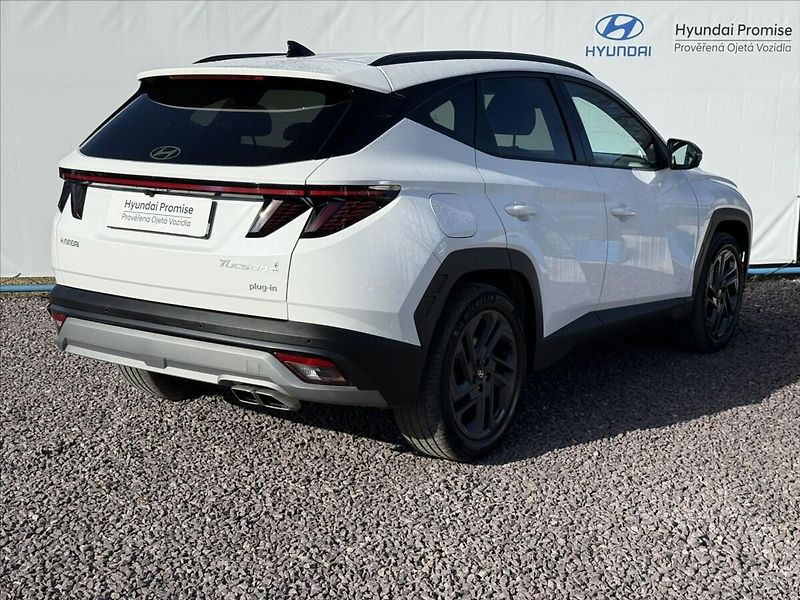 Hyundai Tucson 1,6 T-GDI PHEV 20 YEARS LUXURY - fotka 2 z 26