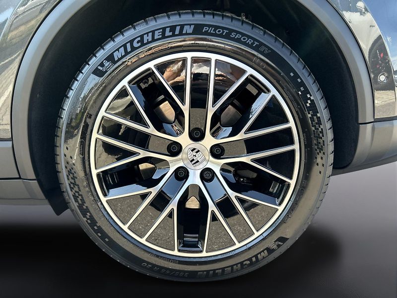 Porsche Macan (2026) 4 - fotka 12 z 30
