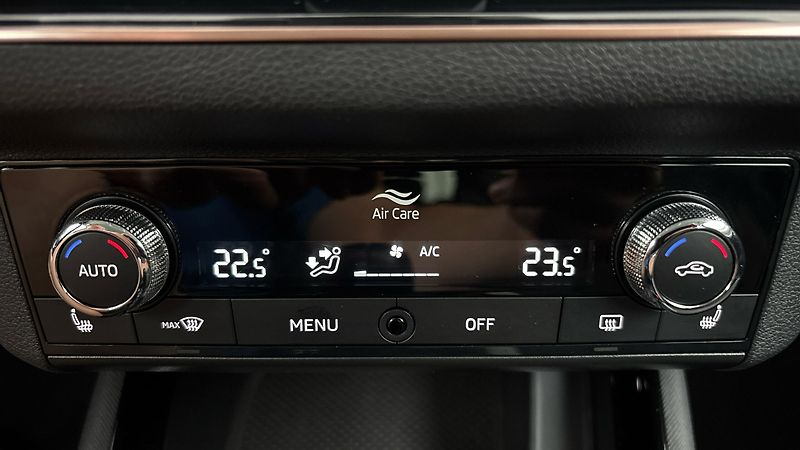 Škoda Scala 1.0 TSI Style - fotka 13 z 27