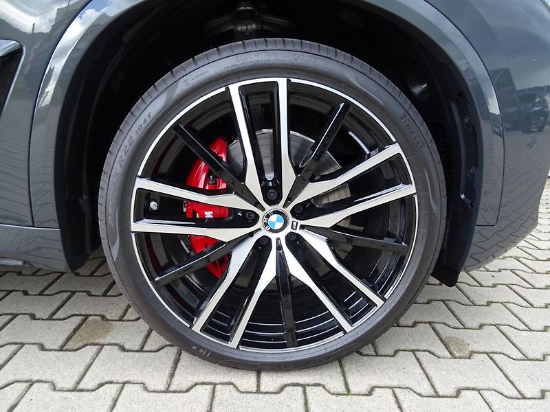 BMW X5 xDrive30d - fotka 6 z 6