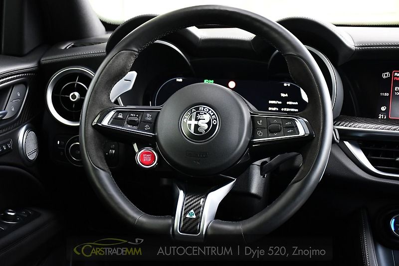 Alfa Romeo Stelvio 2.9V6 Bi-T.382 kW QUADRIFOGLIO - fotka 24 z 55