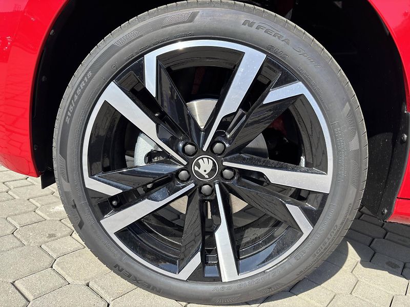 Škoda Kamiq (2026) Monte Carlo 7DSG 1,0TSI - fotka 19 z 22