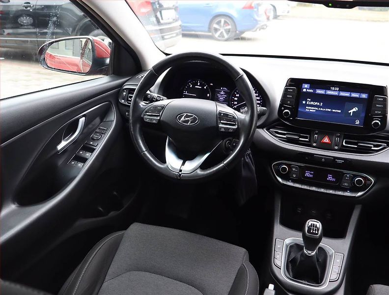 Hyundai i30 (2021) Family Comfort 1.6 CRDi - fotka 7 z 22