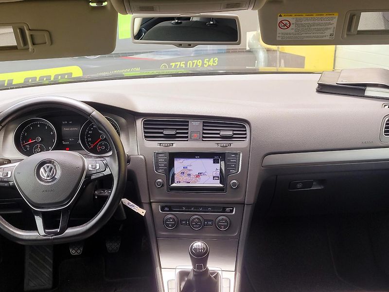 Volkswagen Golf 1,2TSi *SERV.KNIHA*            - fotka 32 z 45