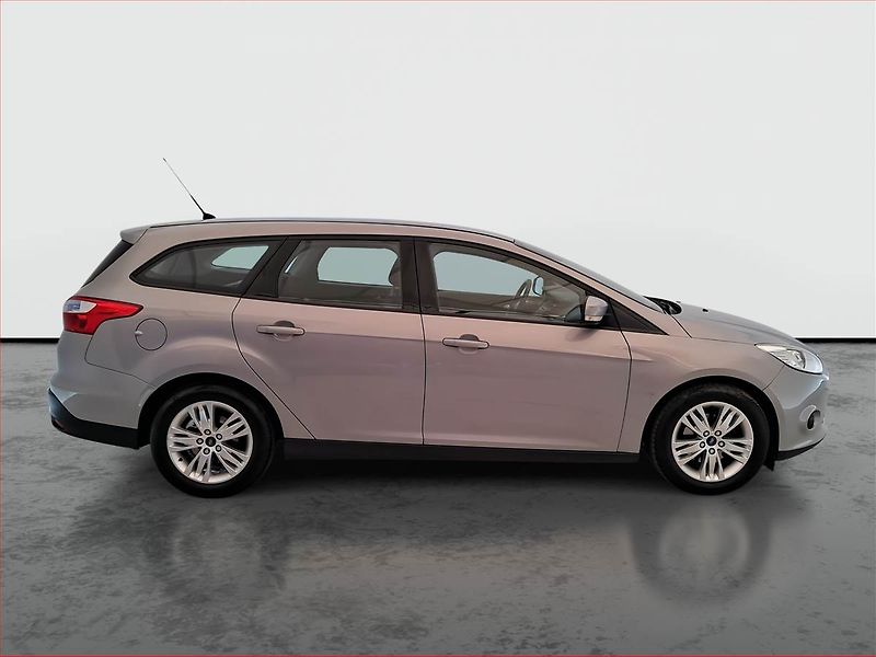 Ford Focus (2011) 1.6 TDCi, jezdí dobře - fotka 6 z 14