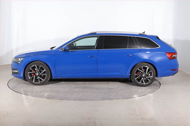 Škoda Superb (2019) Style 2.0 TDI, Automat - fotka 3 z 32