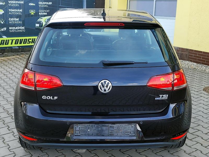 Volkswagen Golf 1,2 TSi SERV.KN*CEBIA,EA211 - fotka 14 z 39
