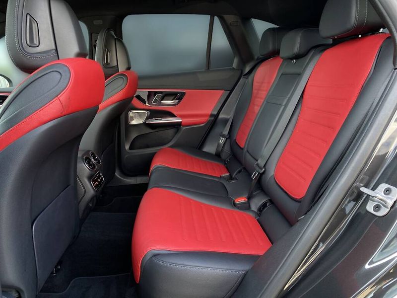 Mercedes-Benz GLC (2021) 300 d 4M AMG - fotka 11 z 29