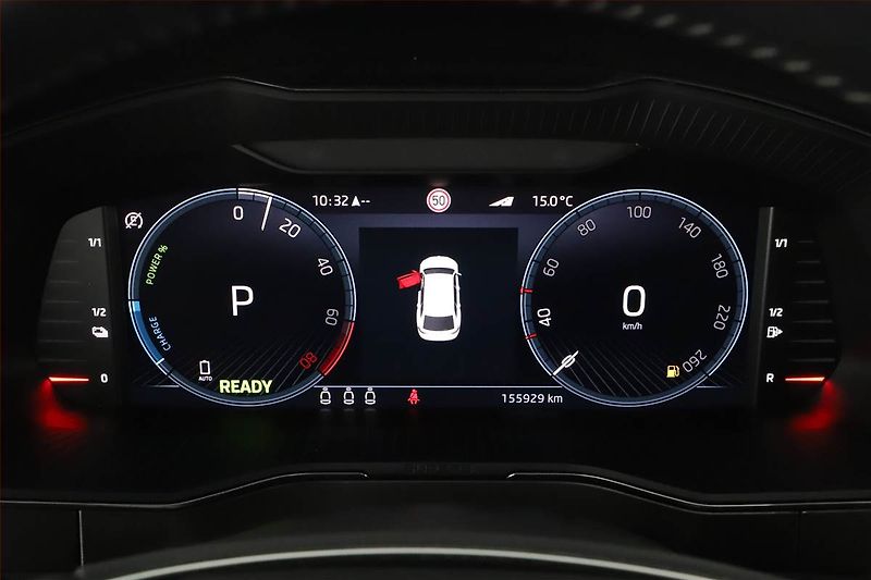 Škoda Superb (2022) Style iV 1.4 TSI PHEV - fotka 17 z 19
