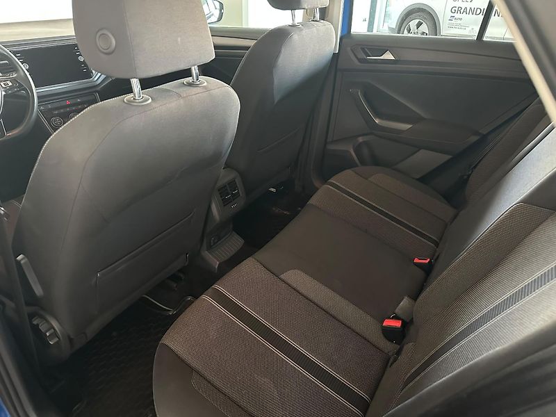 Volkswagen T-Roc (2019) 1,6 TDi, 116HP,nová STK - fotka 8 z 18