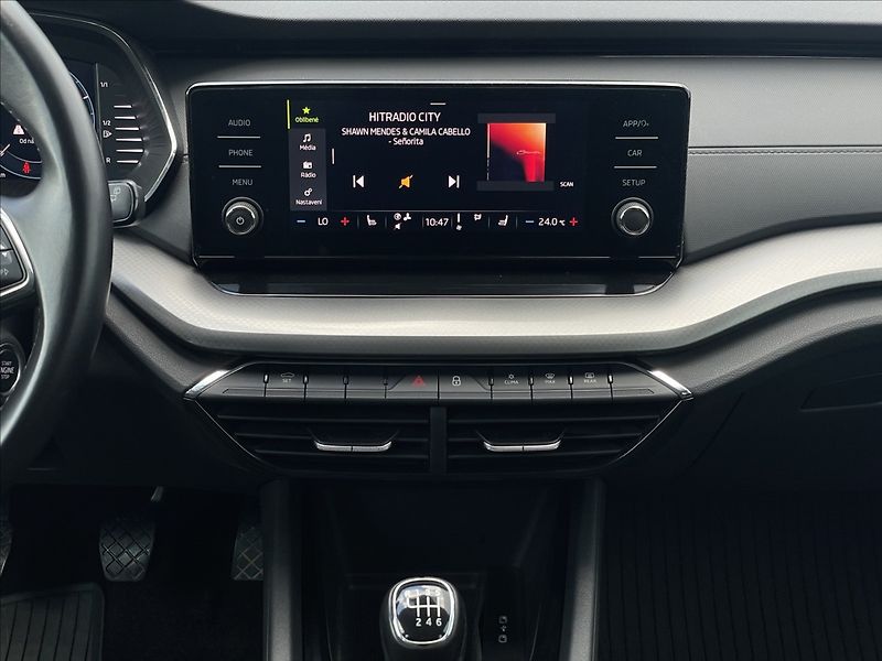 Škoda Octavia 2,0 TDI Combi Ambition Plus - fotka 12 z 23