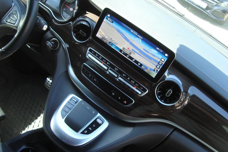 Mercedes-Benz Třídy V (2023) 300d 4-M,Extra Long,ČR,1.M.6m - fotka 53 z 71