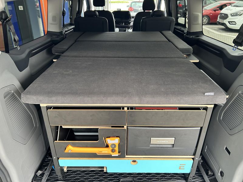 Ford Tourneo Custom Titanium X L2 SPACÍ VESTAVBA - fotka 10 z 42