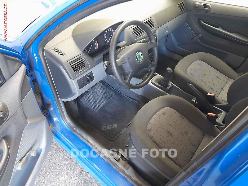 Škoda Fabia (2003) 1.2i, ČR, zmk.řazení - fotka 3 z 3