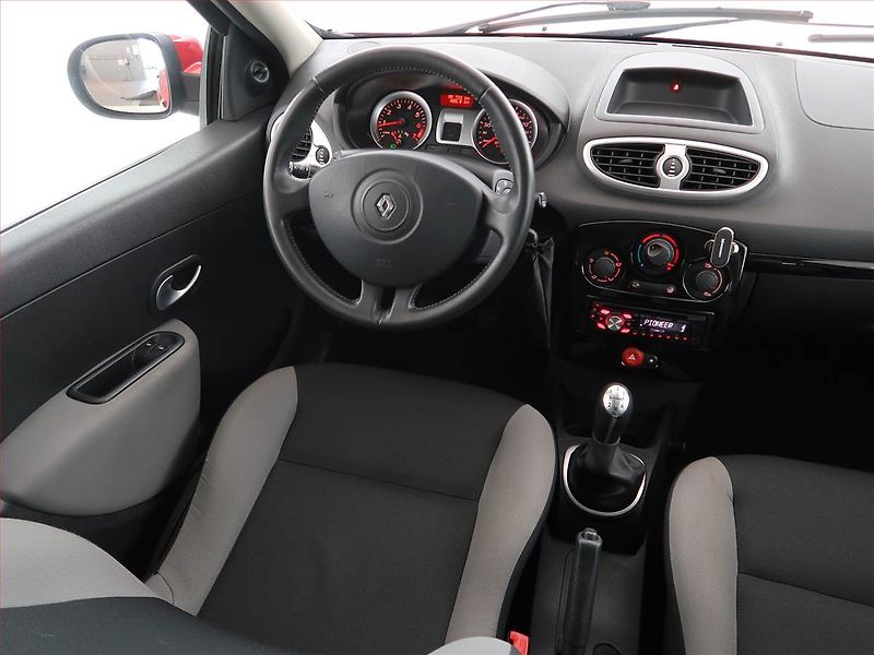 Renault Clio (2011) 1.2 TCe, nová STK, CZ doklady - fotka 7 z 15
