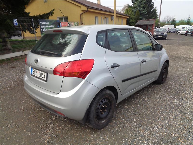 Kia Venga 1,4 - fotka 7 z 13