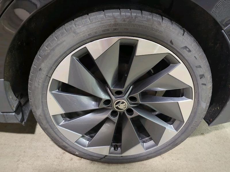 Škoda Enyaq (2021) 80*TEPELKO*TAŽNÉ*MATRIX*KAMERA - fotka 10 z 10