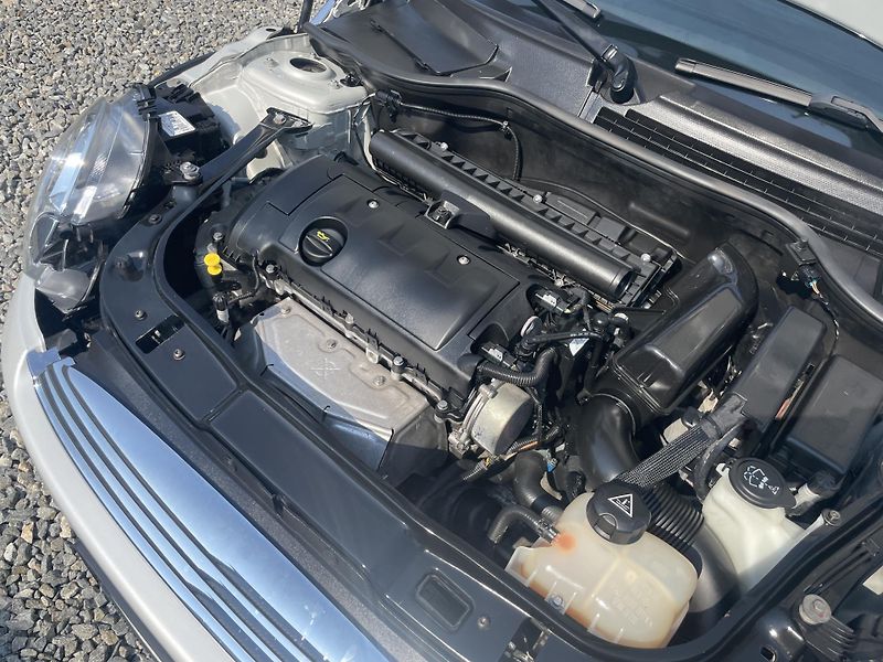 Mini Clubman 1.4i 95PS CLUBMAN REZERVACE!!! - fotka 93 z 176