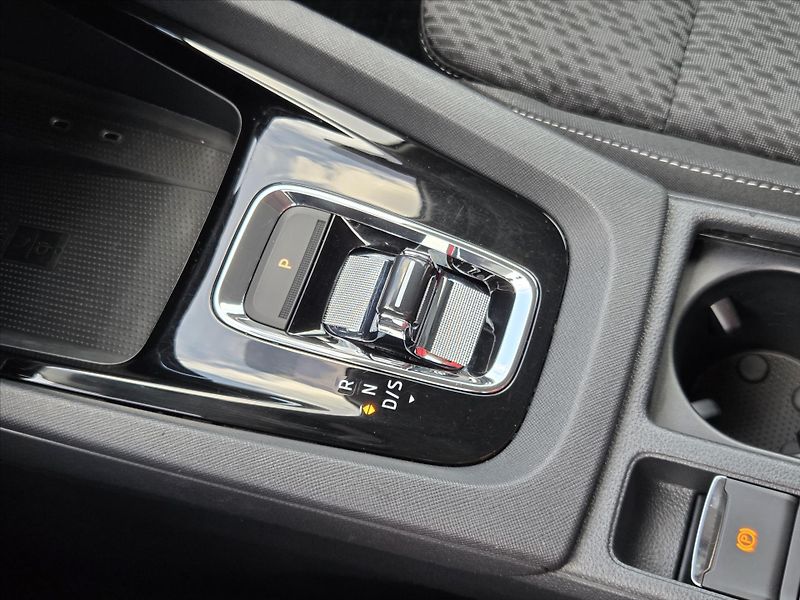 Škoda Octavia 2,0 TDi DSG Style First Editio - fotka 21 z 26