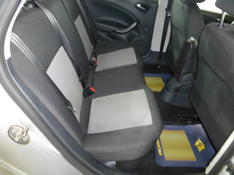 Seat Ibiza (2013) 1,2i-KLIMATIZACE*5DV**PARK.SEN - fotka 17 z 20