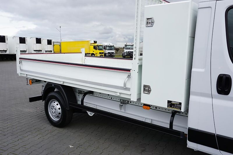Peugeot Boxer (2023) 2,2 HDi / 140 KM / WYWROTKA /  - fotka 33 z 52