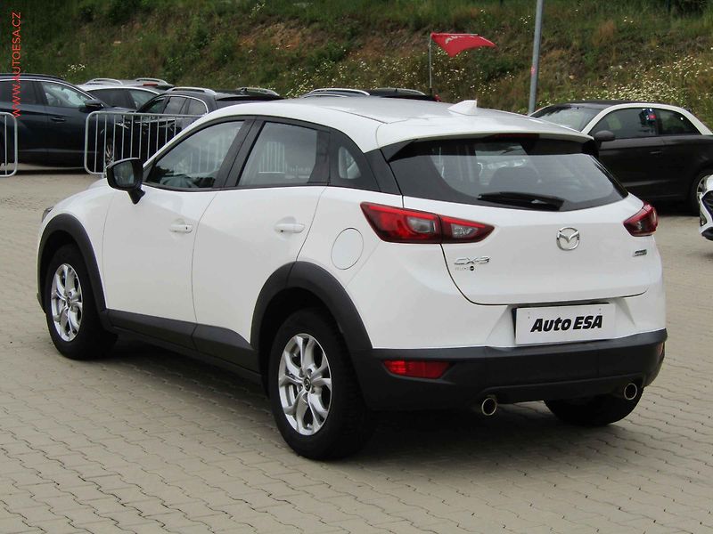 Mazda CX-3 (2017) 2.0 i, ČR, Navi, AC, tempo - fotka 6 z 17