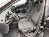 Opel Astra (2015) 1.4 SiDi, Innovation, LED, - náhled 9