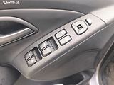 Hyundai ix35 2.0D4X4,70KM,MAX VÝBAVA,KRÁSNÝ - náhled 24
