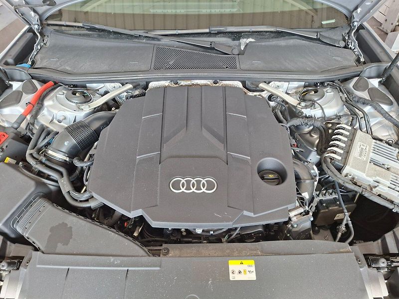 Audi A6 Allroad (2021) 50TDI 210kW 8A QUATTRO - fotka 42 z 47