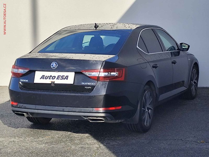 Škoda Superb (2016) 2.0TSi 4x4, ČR, DSG, bixen - fotka 4 z 37