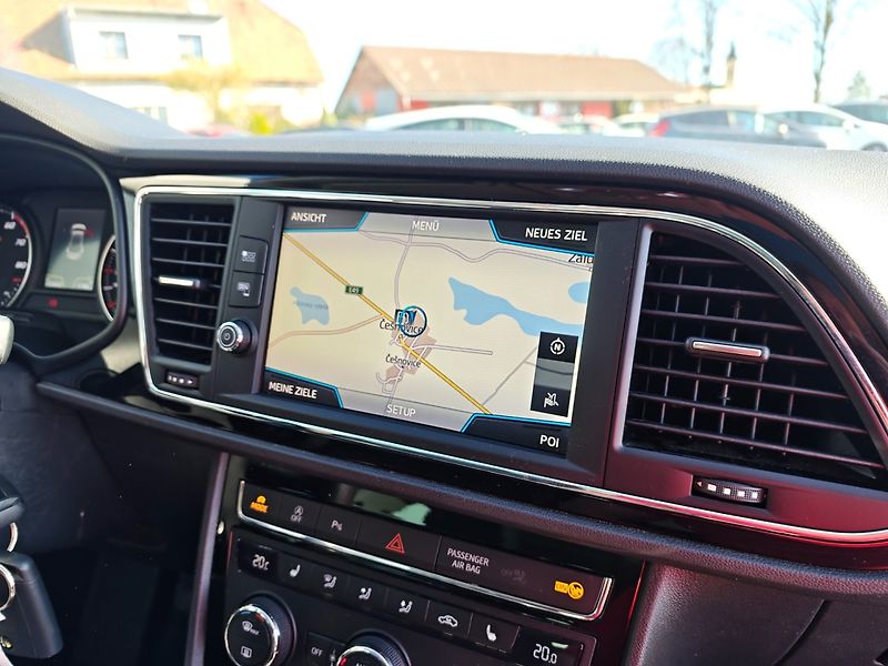 Seat Leon (2018) FR 1,4 TSI 92 KW Panorama - fotka 22 z 28