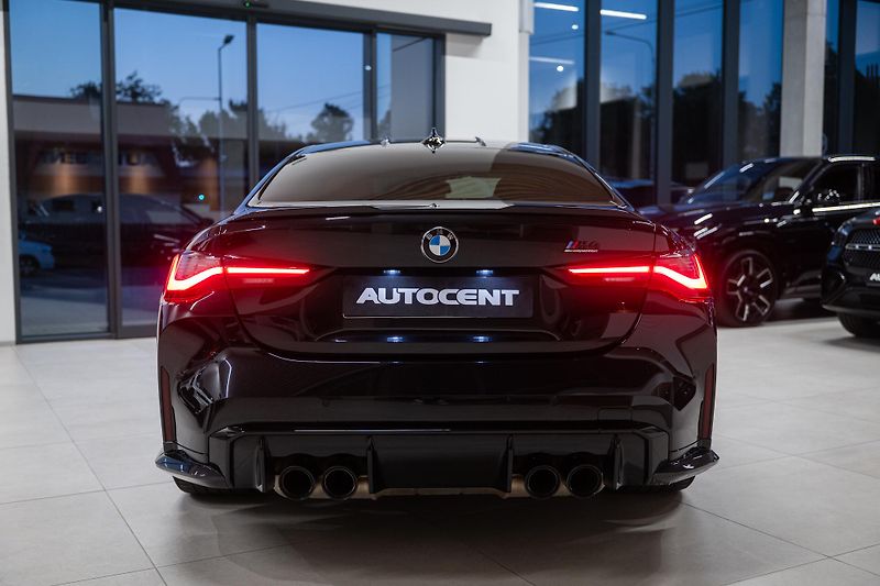 BMW M4 (2022) COMPETITION xDrive  - fotka 8 z 39