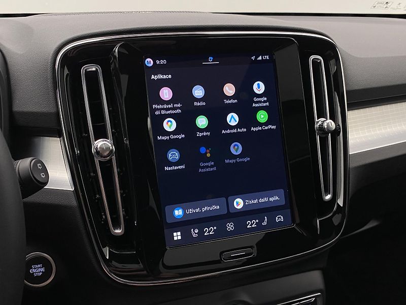 Volvo XC40 (2026) B3 AUT DARK ULTRA  - fotka 8 z 61
