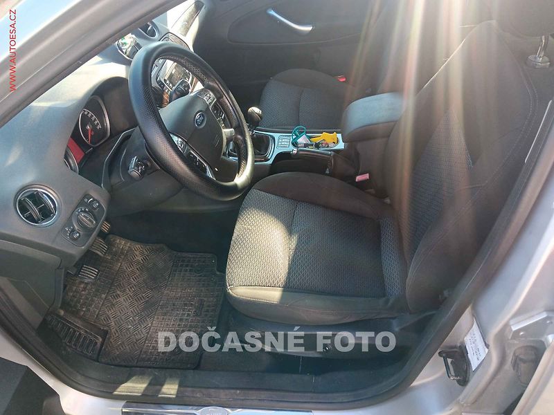 Ford Mondeo (2009) 2.0TDci, autoAC - fotka 3 z 3