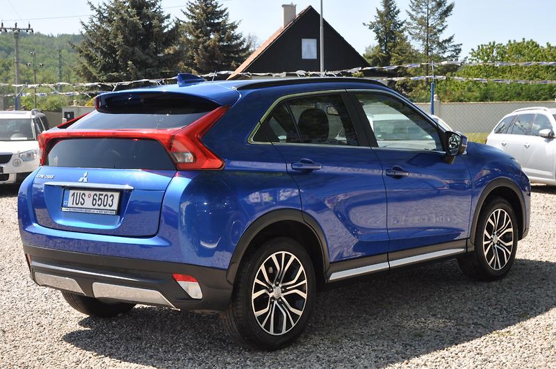Mitsubishi Eclipse Cross 1.5T-MIVEC 120kW - fotka 3 z 24