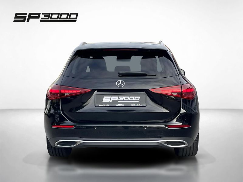 Mercedes-Benz Třídy C 220d 4Matic - fotka 5 z 35