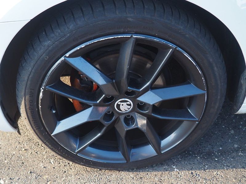 Škoda Octavia (2017) 2.0TDI - fotka 8 z 37