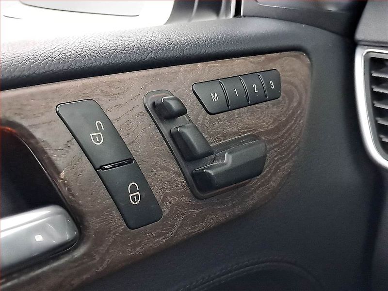 Mercedes-Benz GL (2015) 350 BlueTEC - fotka 21 z 30