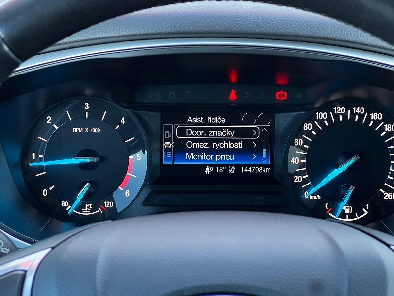 Ford Mondeo 2.0Ecoblue 110kW Business  - fotka 7 z 23