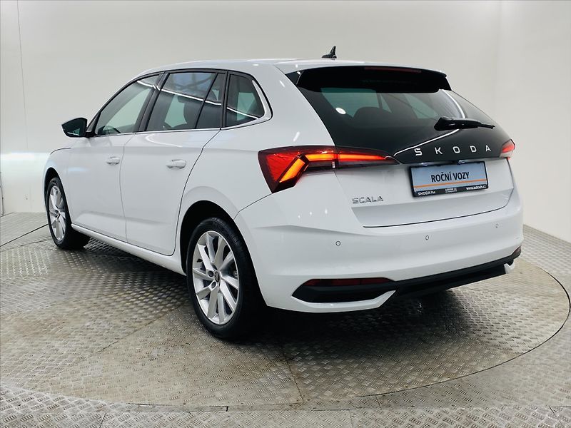 Škoda Scala 1,0 TSI 85kW Top Selection - fotka 22 z 25