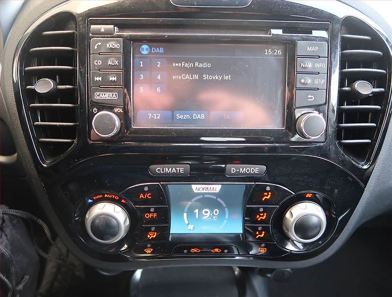 Nissan Juke (2017) 1.2 DIG-T, Serv.kniha, Navi - fotka 12 z 17
